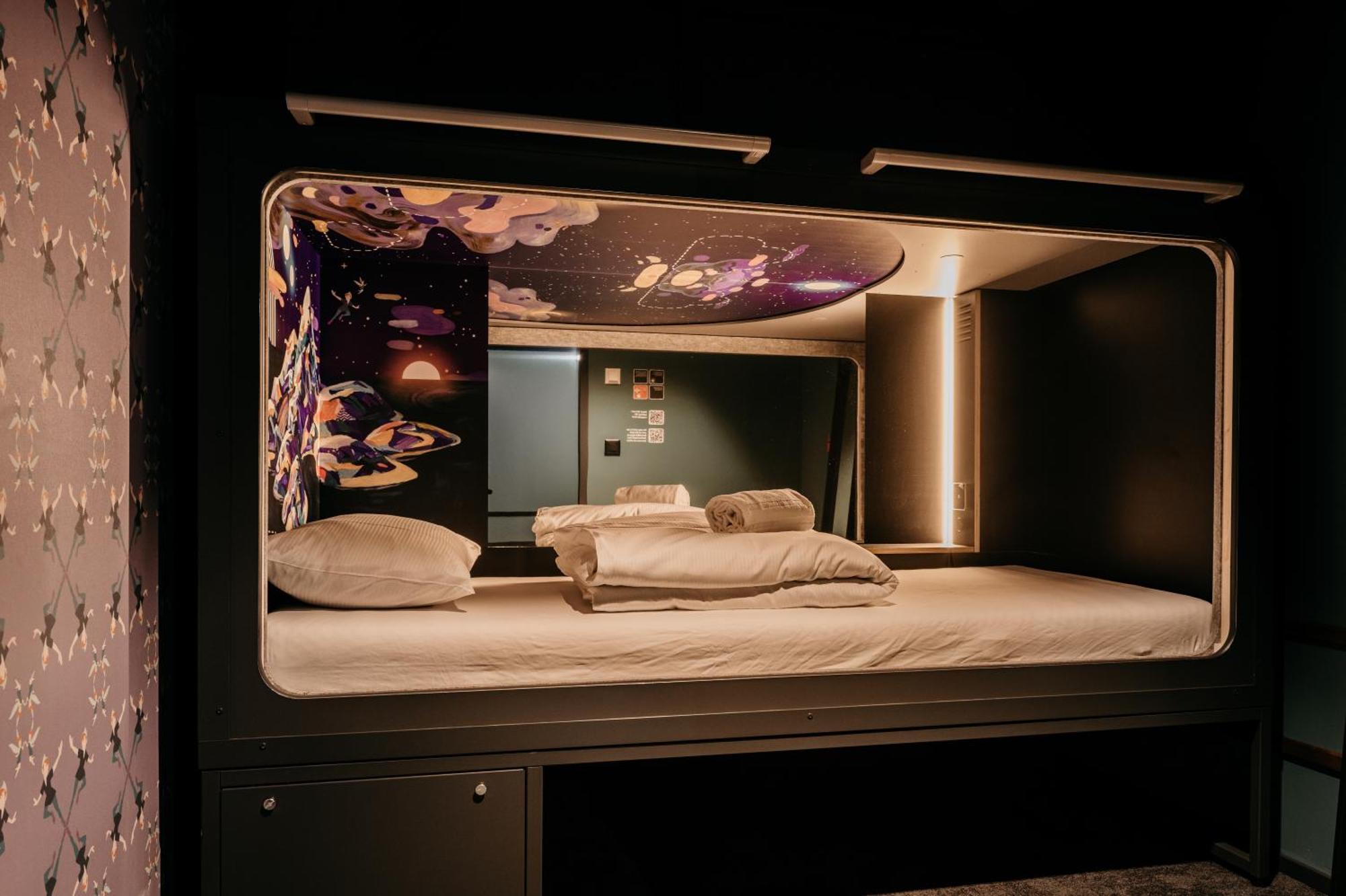 Capsule Hotel - Lucerne Old Town מראה חיצוני תמונה